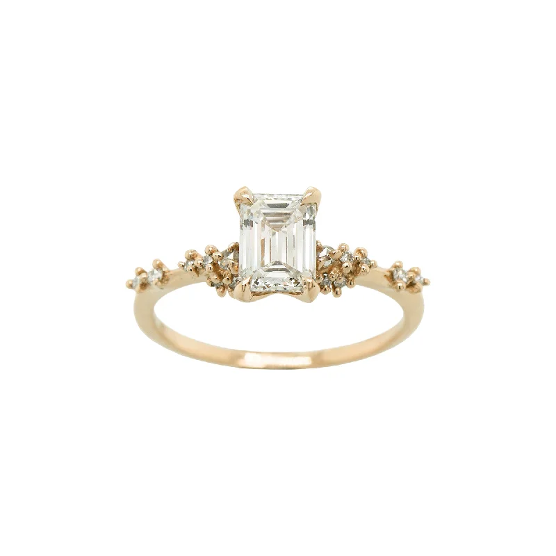 Emerald Cut Diamond Daphne Ring, Supreme