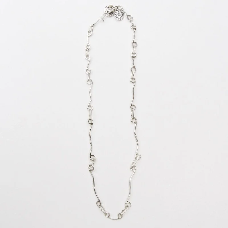 Signature Vine Chain Necklace