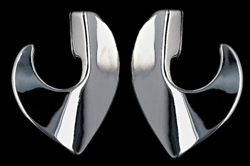 Modern 18K White Gold Earrings