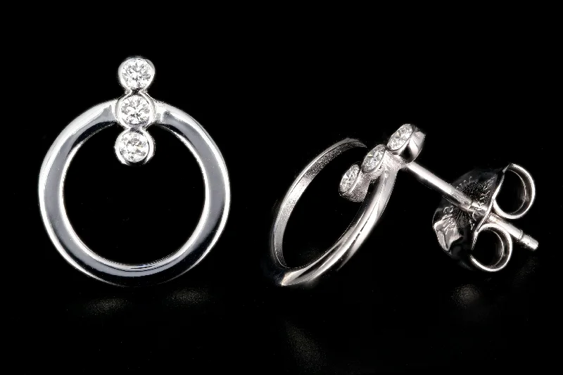 New 14K White Gold Diamond Circle Earrings