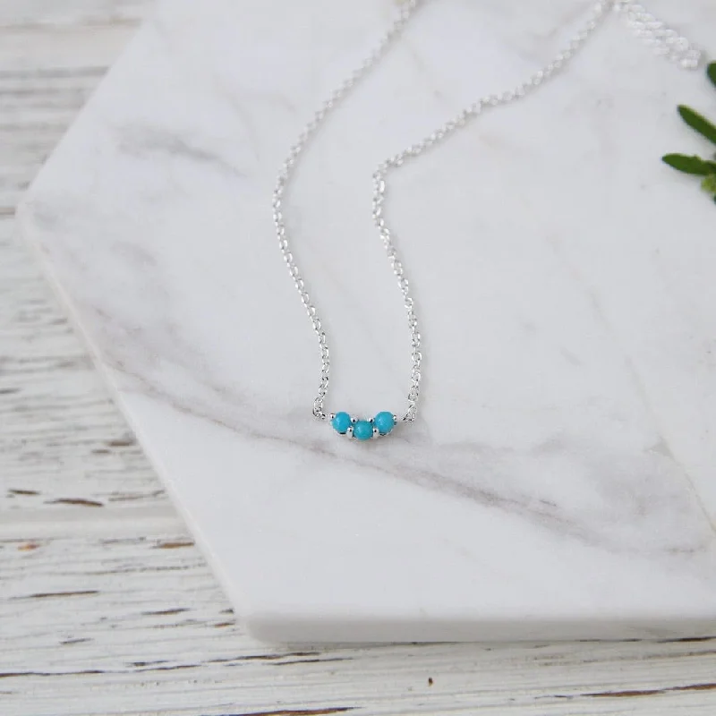 Little Curved Turquoise Necklace