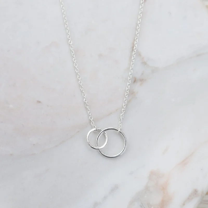 Interlocking Circles Necklace